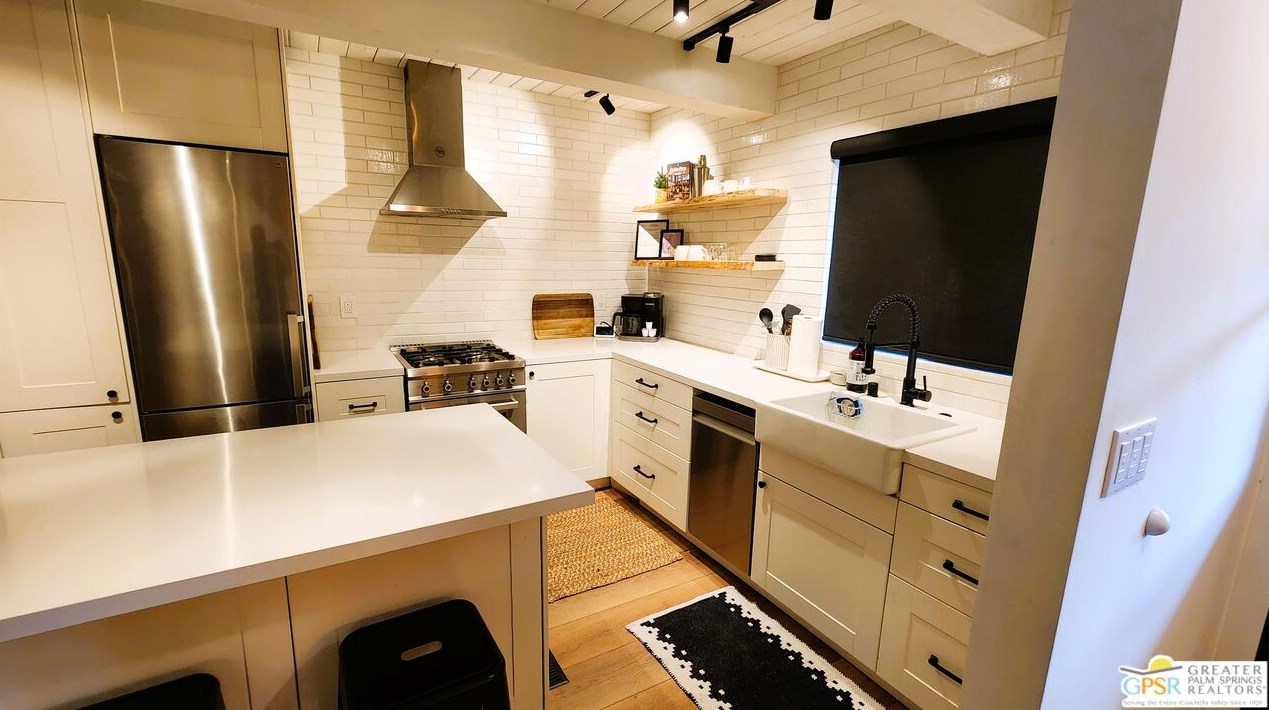 1125 Big Bear Blvd, Big Bear City CA  92314-9277 exterior