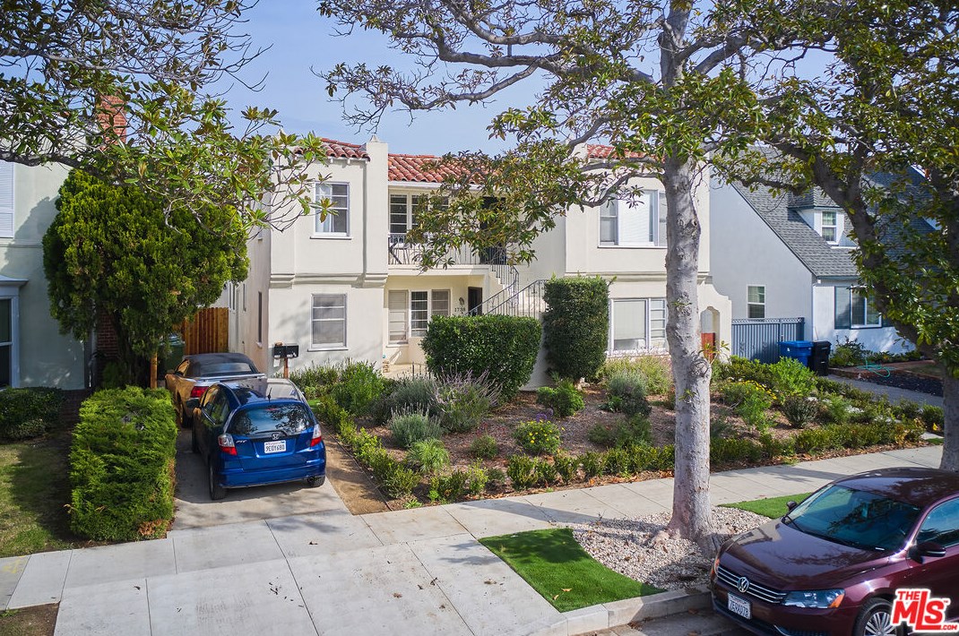 1738 Kelton Ave, Los Angeles, CA 90024-5508