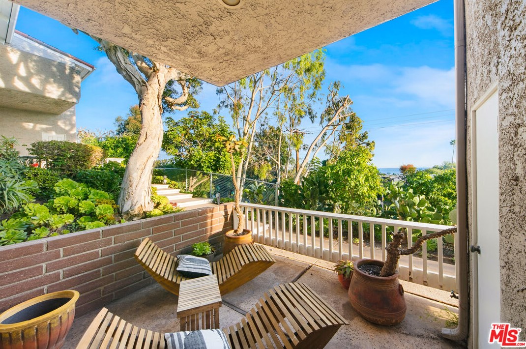 28298 Rey De Copas Ln, Malibu, CA 90265