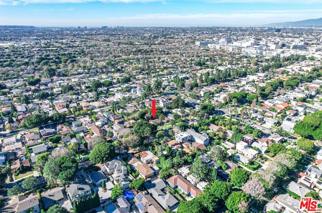4231 Madison Ave, Los Angeles CA  90232-3224 exterior