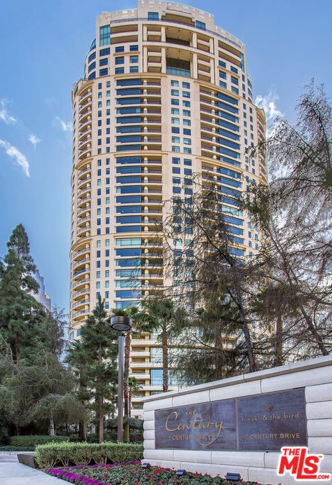 1 Century Dr, Los Angeles CA  90067-3401 exterior