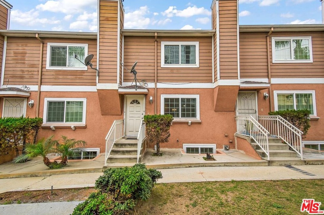 10234 Crenshaw Blvd #7, Inglewood, CA 90303