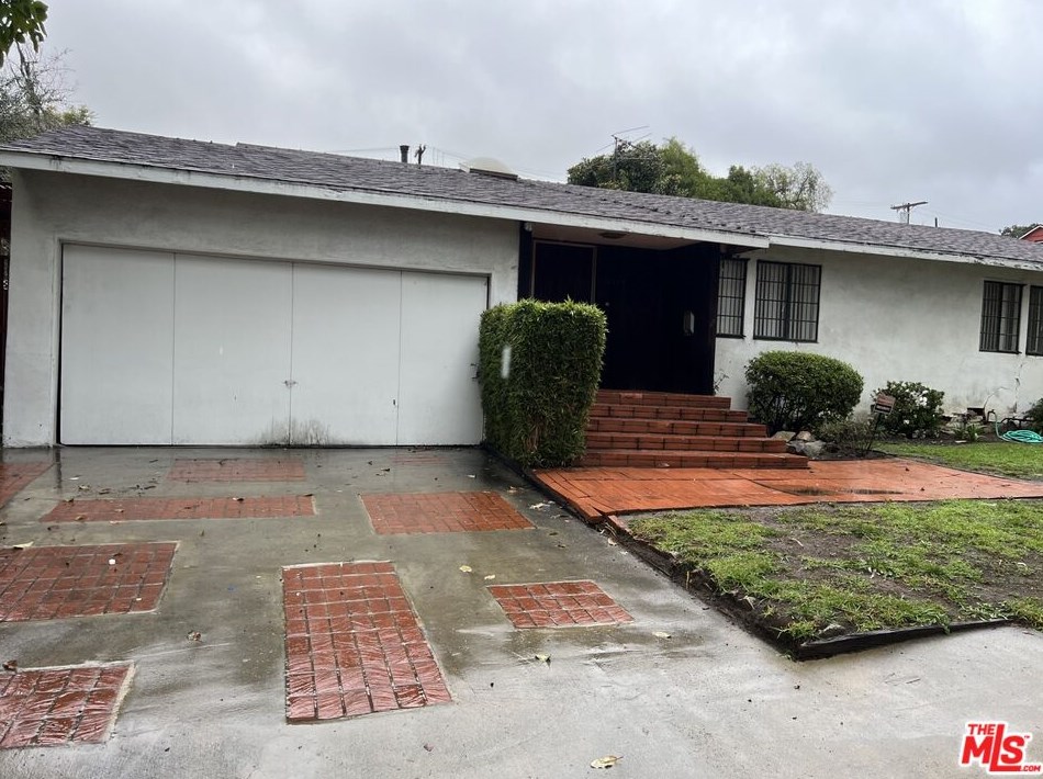 10775 Queensland St, Los Angeles, CA 90034-3412