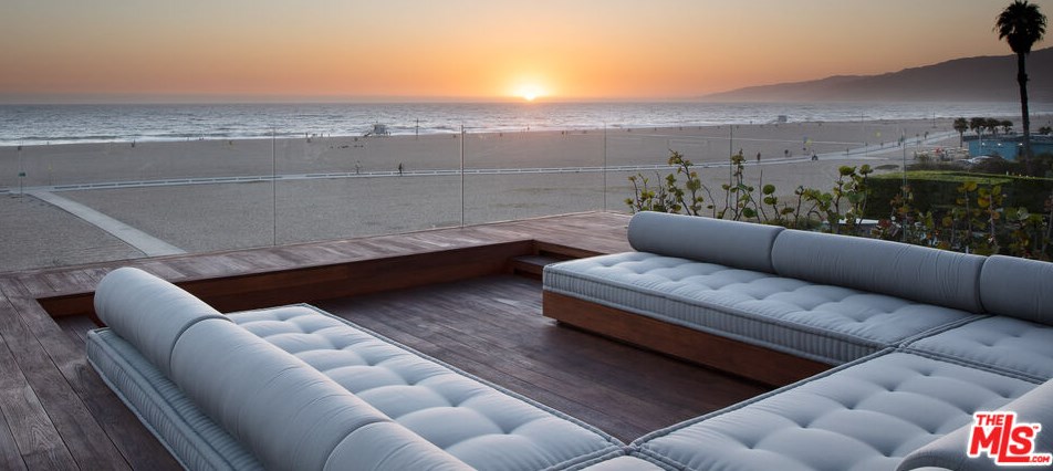 547 Palisades Beach Rd, Santa Monica, CA 90402-2603