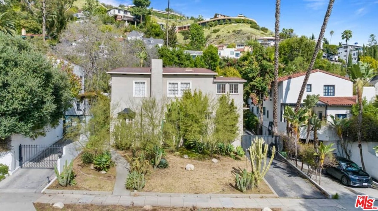 7923 Hollywood Blvd, Los Angeles, CA 90046-2611