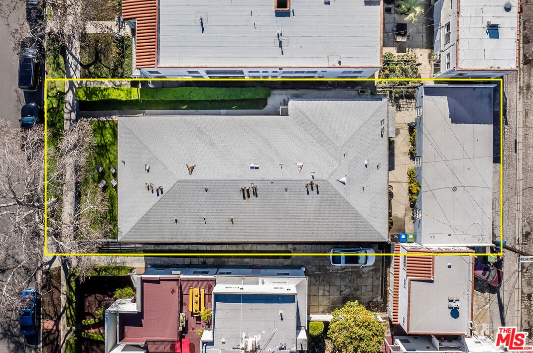 743 Alfred St, Los Angeles, CA 90069-5320