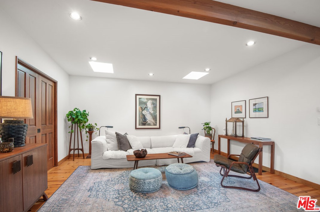 19512 Lookout Trail, Topanga, CA 90290