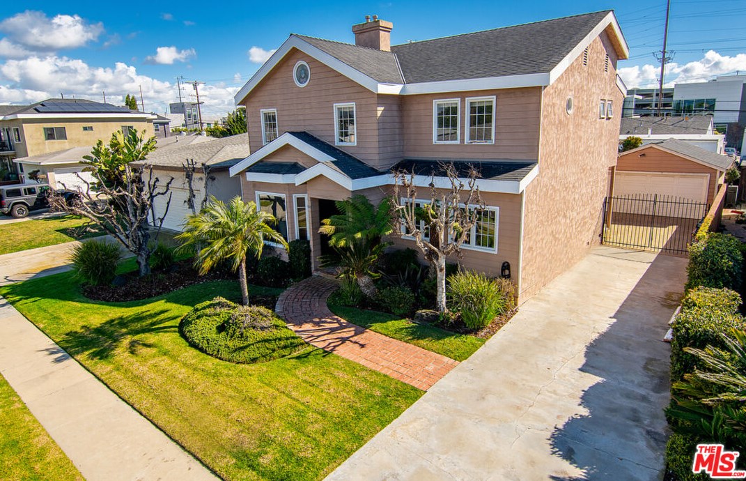 12946 Rubens Ave, Los Angeles, CA 90066-6542