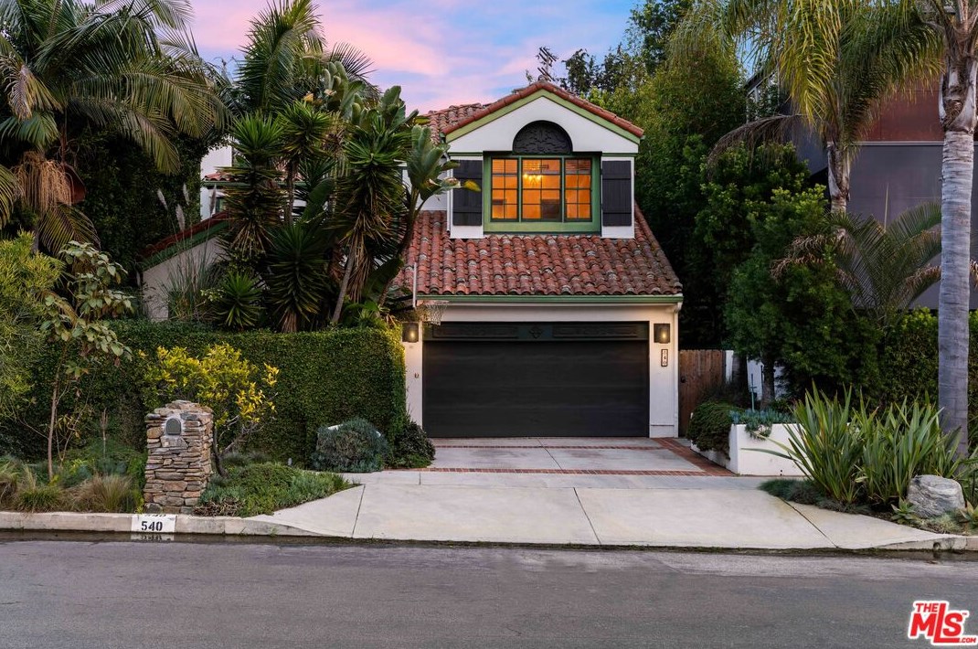 540 Dryad Rd, Santa Monica, CA 90402