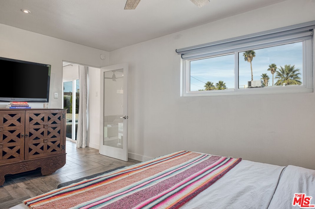 500 Palm Vista Dr, Palm Springs CA  92262-1495 exterior