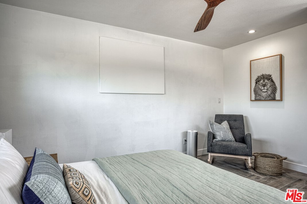 500 Palm Vista Dr, Palm Springs CA  92262-1495 exterior