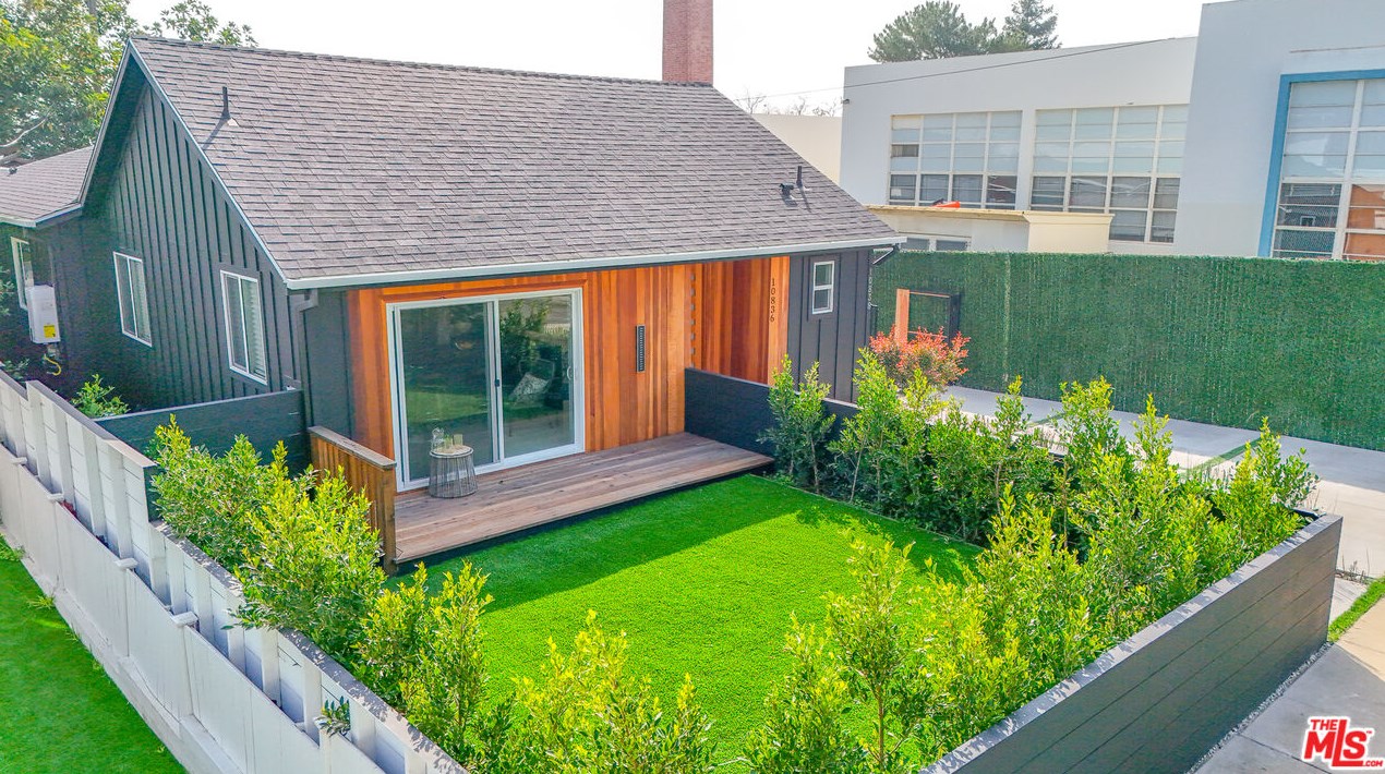 10836 Lawler St, Los Angeles CA  90034-5413 exterior