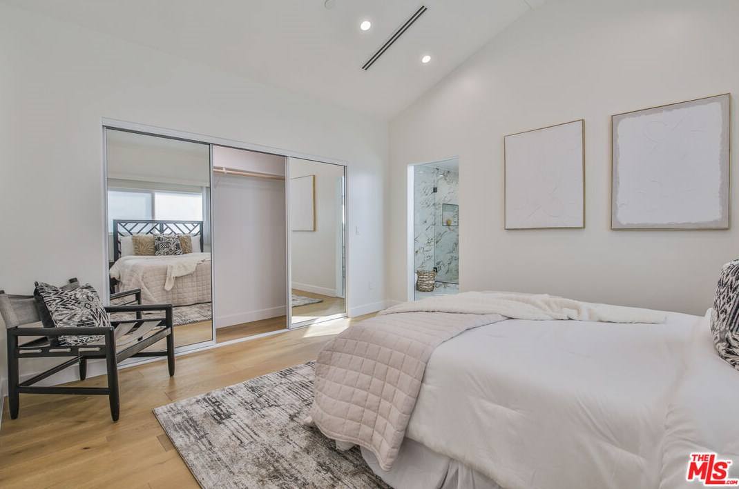 10836 Lawler St, Los Angeles CA  90034-5413 exterior