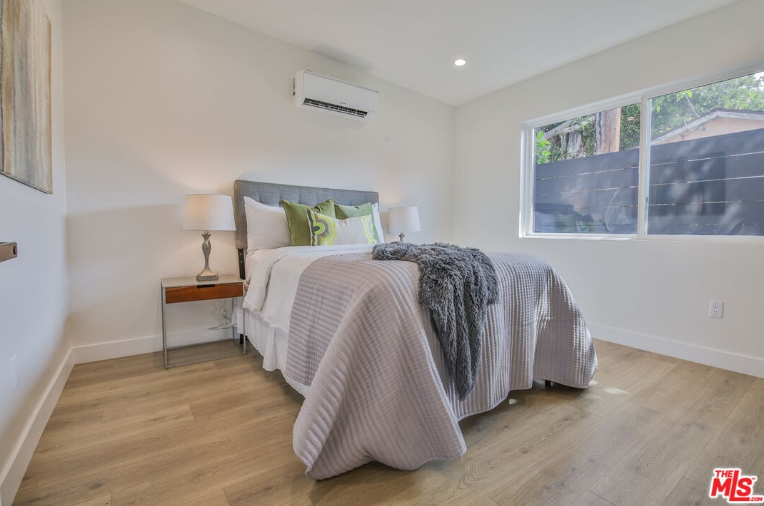 10836 Lawler St, Los Angeles CA  90034-5413 exterior