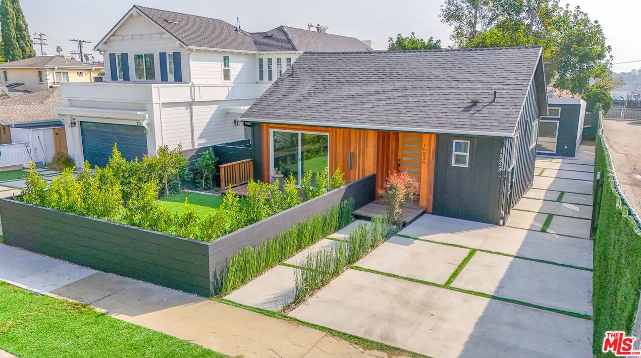 10836 Lawler St, Los Angeles CA  90034-5413 exterior