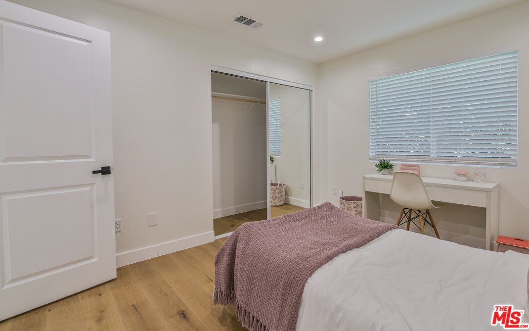10836 Lawler St, Los Angeles CA  90034-5413 exterior