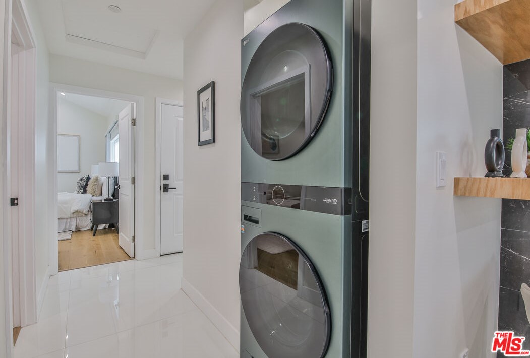10836 Lawler St, Los Angeles CA  90034-5413 exterior