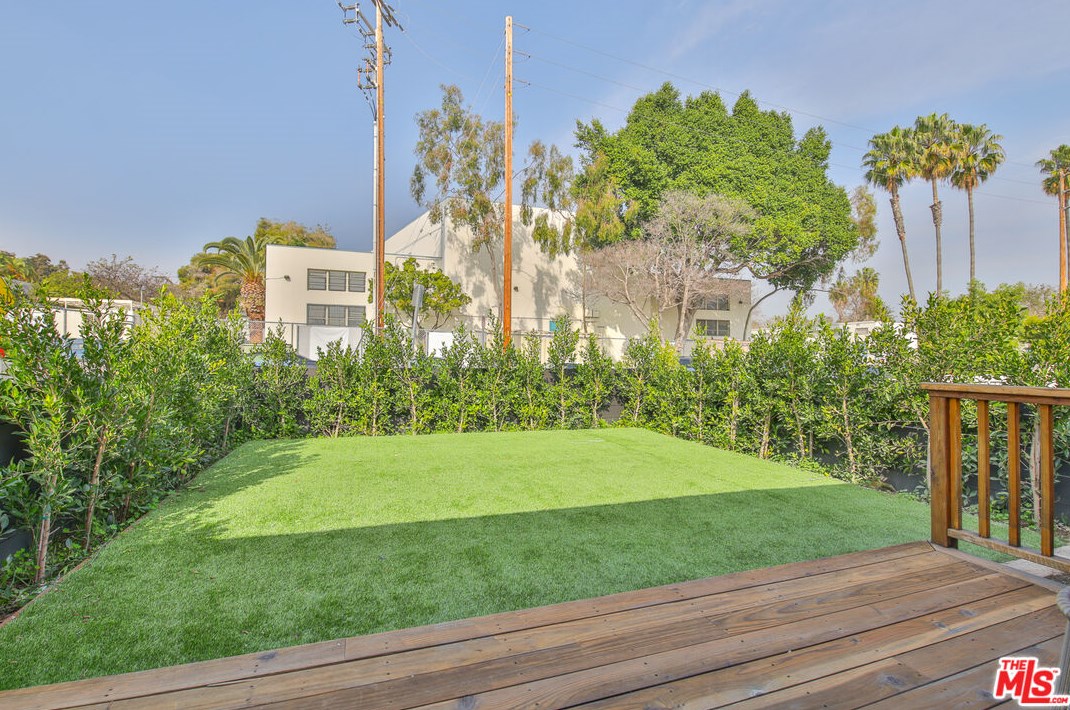10836 Lawler St, Los Angeles CA  90034-5413 exterior