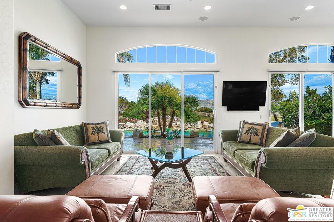 37 Calle Del Norte, Rancho Mirage, CA 92270-5209