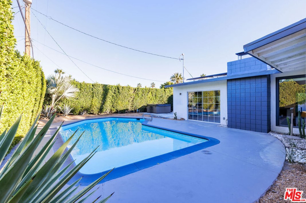68030 Espada Rd, Cathedral City CA  92234-5655 exterior