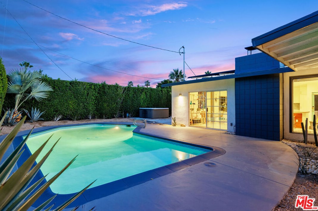 68030 Espada Rd, Cathedral City CA  92234-5655 exterior