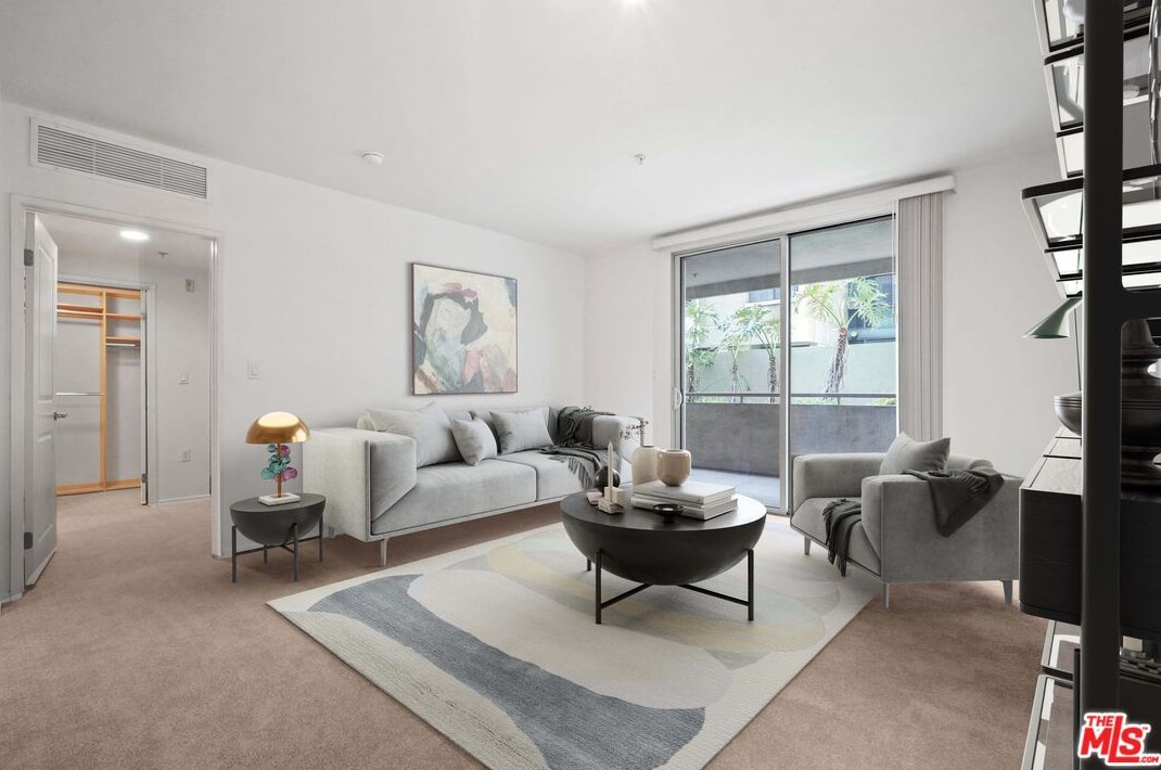 267 S San Pedro St #106, Los Angeles, CA 90012