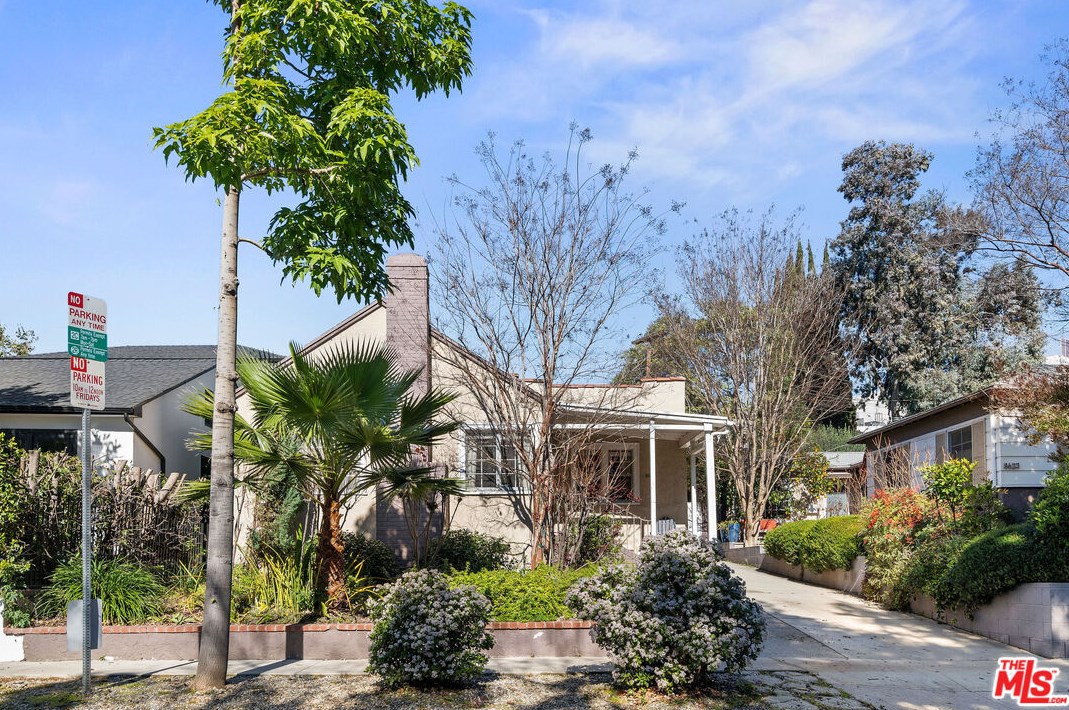8625 Rugby Dr, Los Angeles, CA 90069-4605