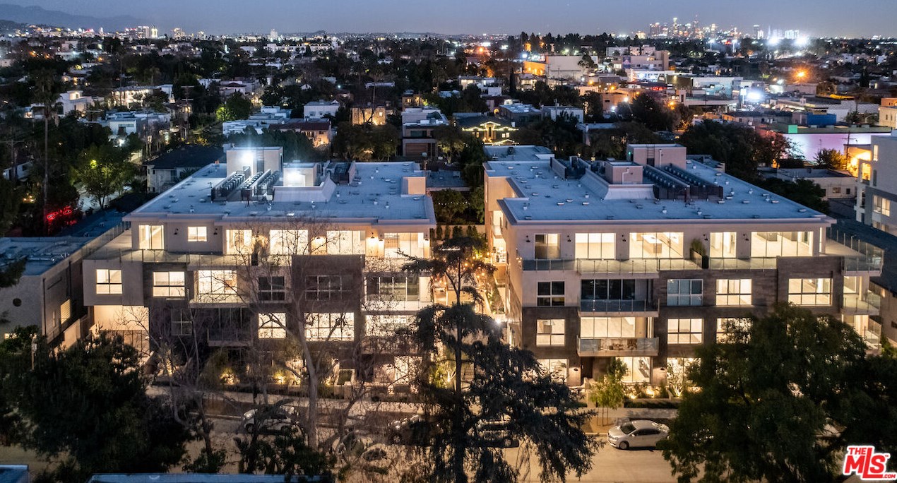 728 Sweetzer Ave, Los Angeles CA  90069-5406 exterior