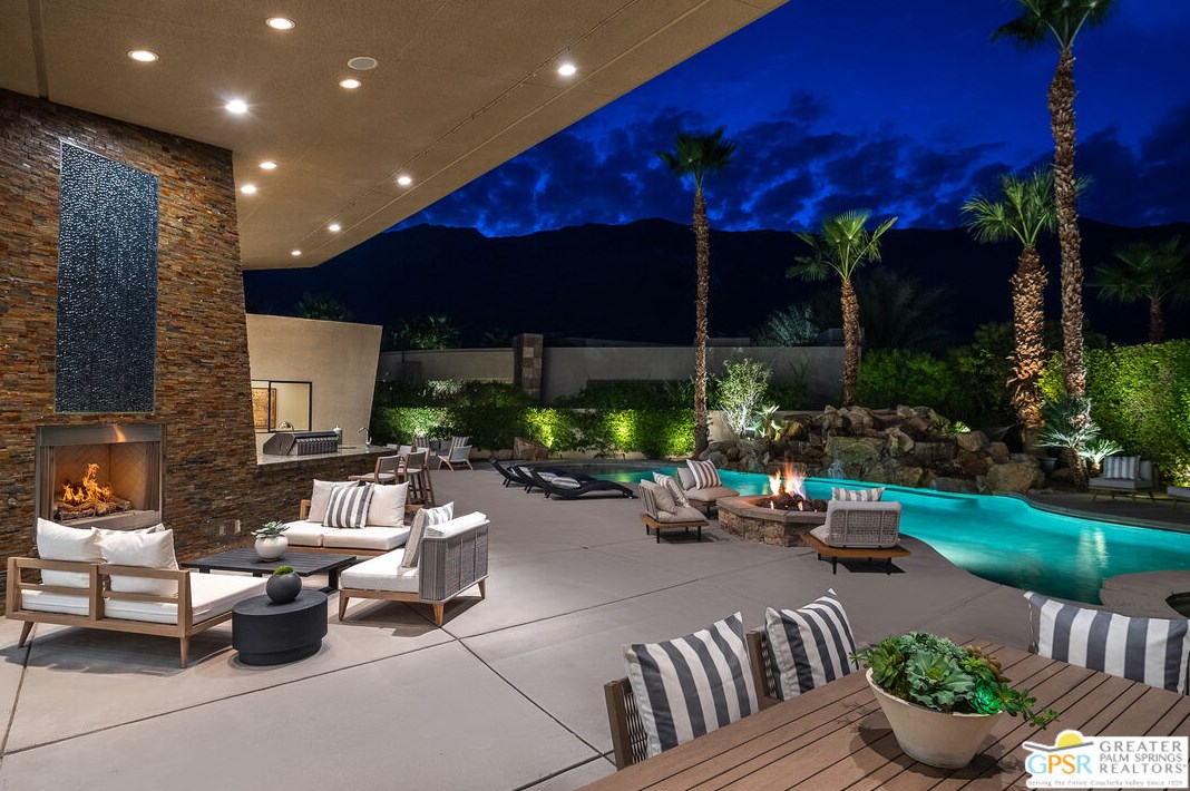 428 Patel Pl, Palm Springs, CA 92264-4501