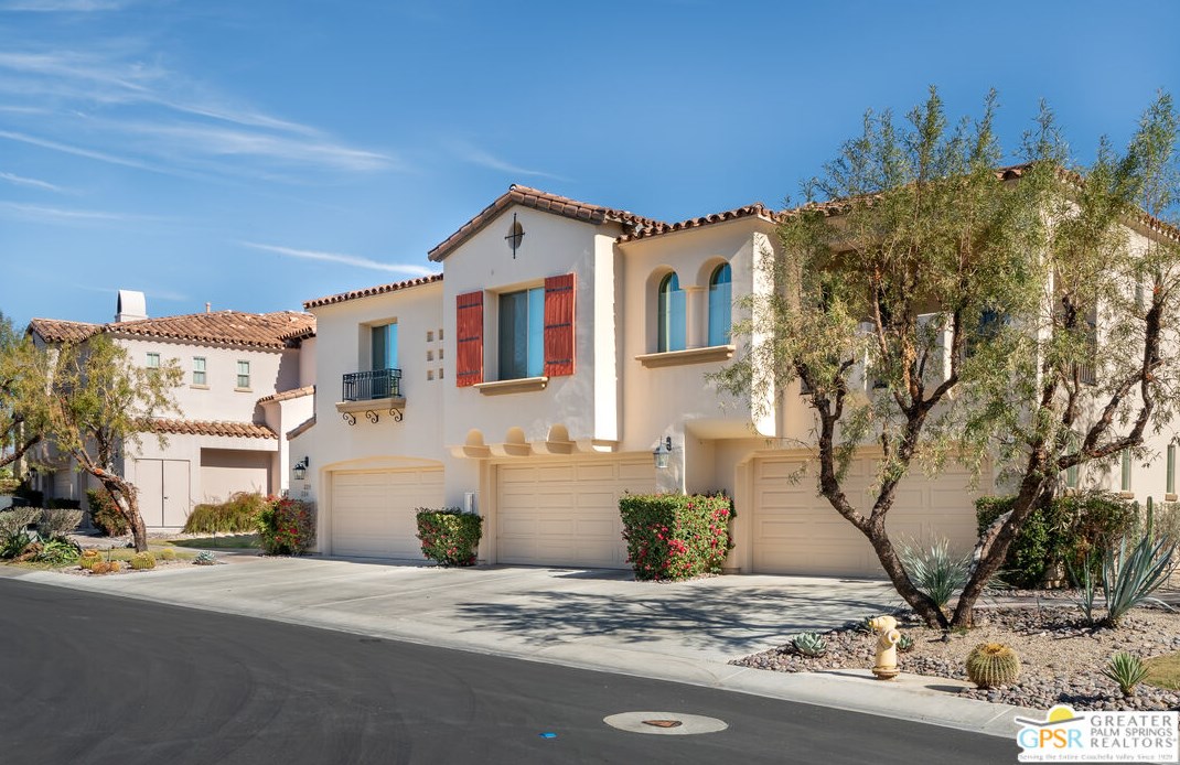 324 Ameno Dr, Palm Springs, CA 92262-0726