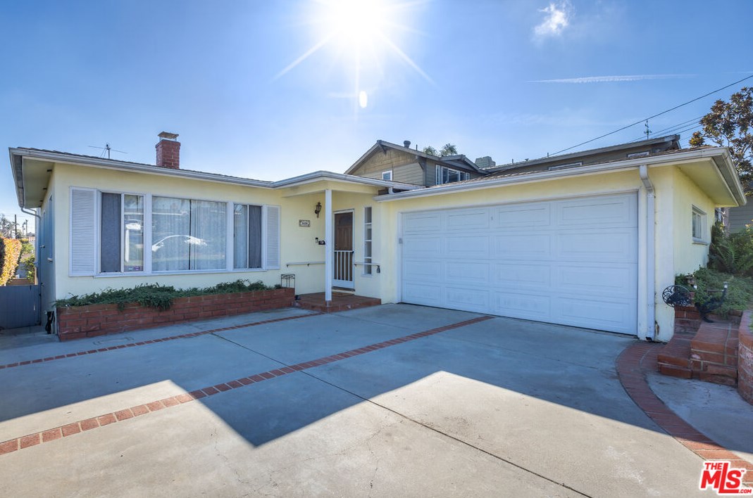 1418 Oak Ave, El Segundo, CA 90245-3322