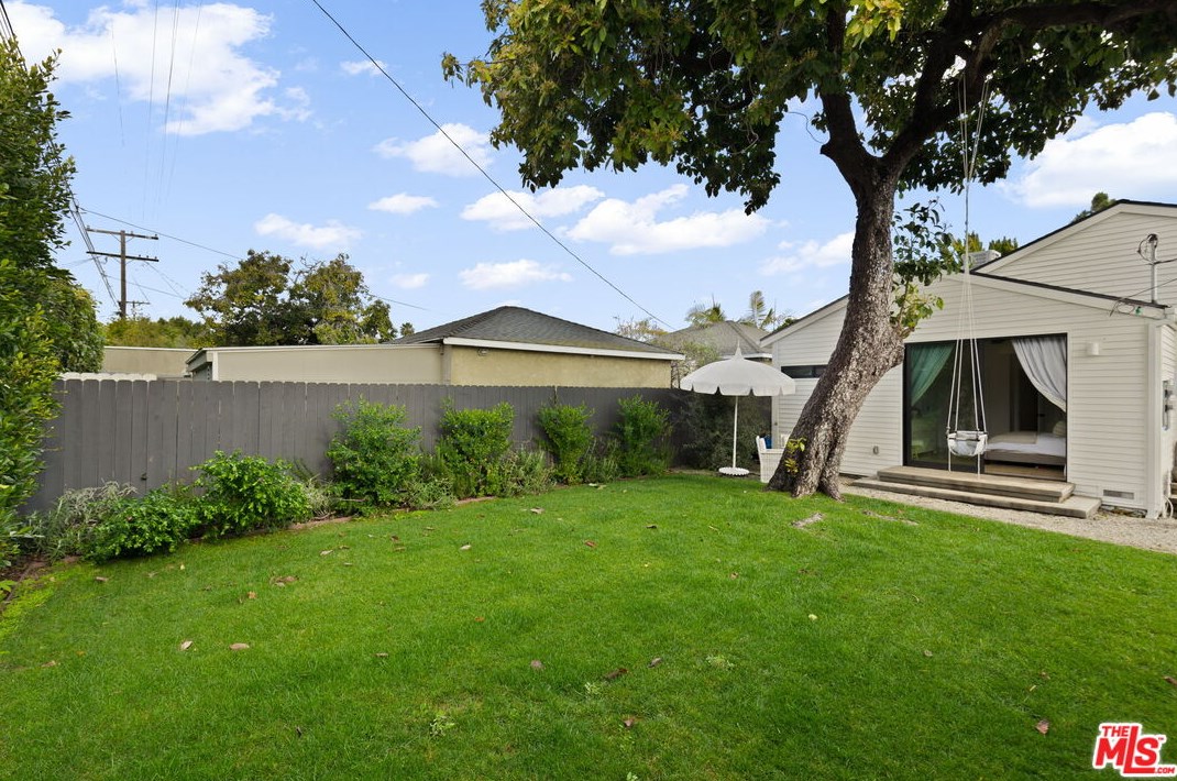3847 Berryman Ave, Los Angeles CA  90066-4015 exterior