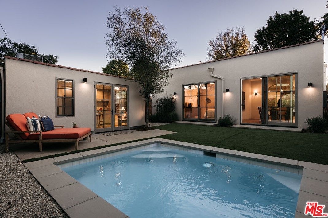 3717 Glenfeliz Blvd, Los Angeles CA  90039-1705 exterior