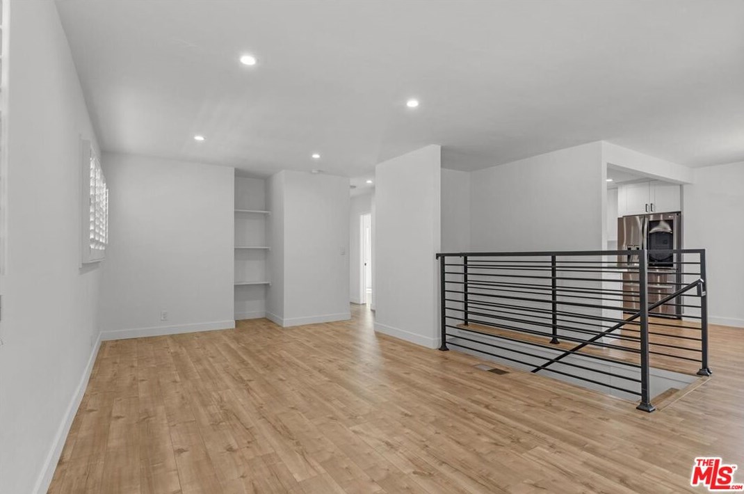 1848 Seigneur Ave, Los Angeles, CA 90032-4025
