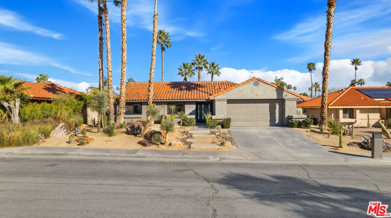 1436 Luna Way, Palm Springs, CA 92262-2346
