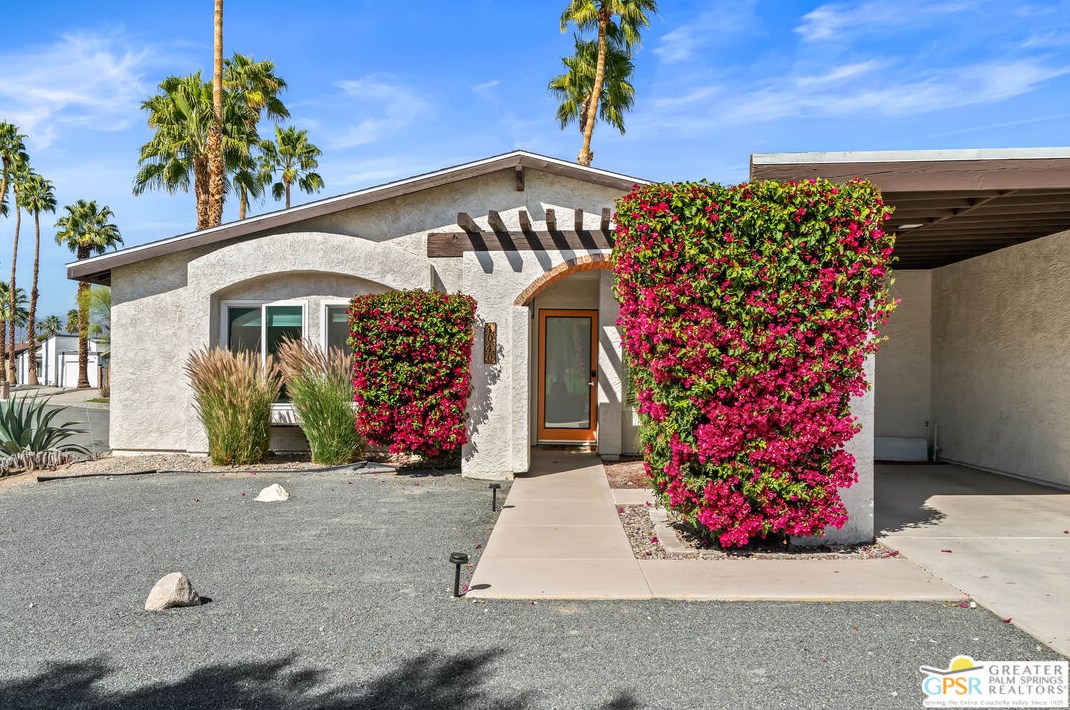 4040 Mesquite Ave, Palm Springs, CA 92264-3431