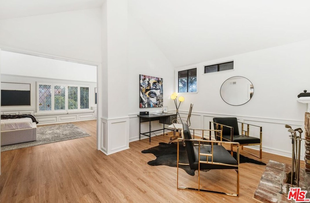 3009 Nicada Dr, Los Angeles CA  90077-2027 exterior