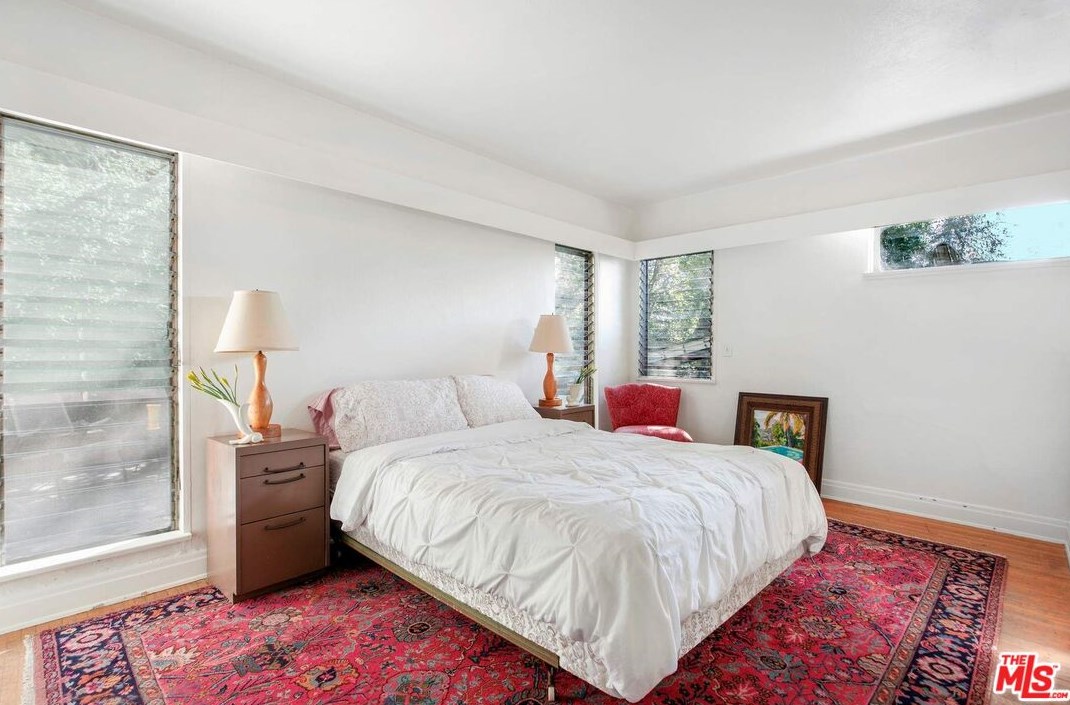 1844 Maltman Ave, Los Angeles CA  90026-1126 exterior