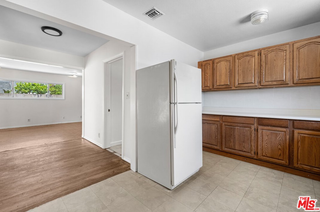 16723 Tribune St, San Fernando CA  91344-5034 exterior