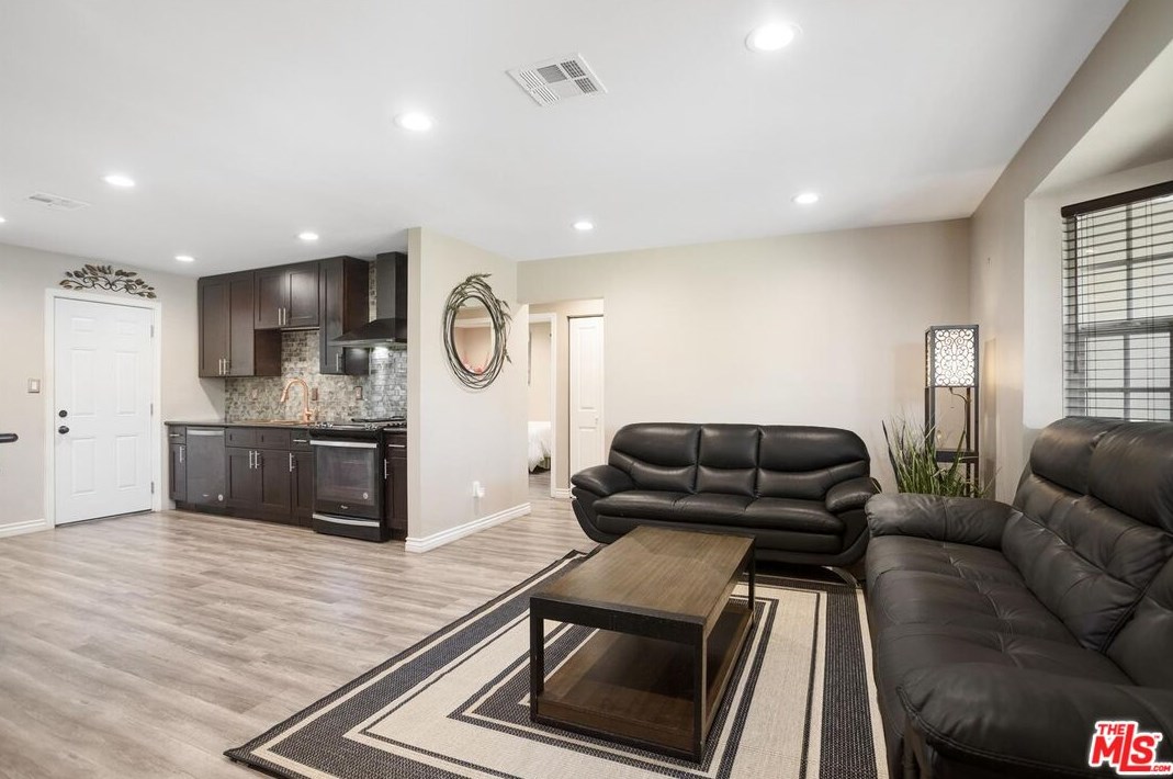 213 Ventura Pl, Fullerton, CA 92833