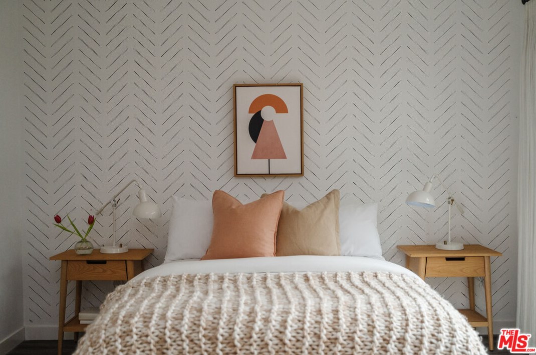 10728 Tabor St, Los Angeles CA  90034-4851 exterior