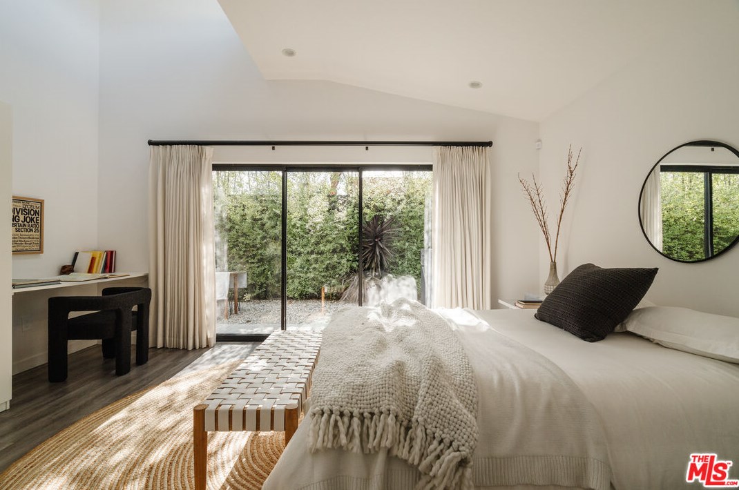 10728 Tabor St, Los Angeles CA  90034-4851 exterior