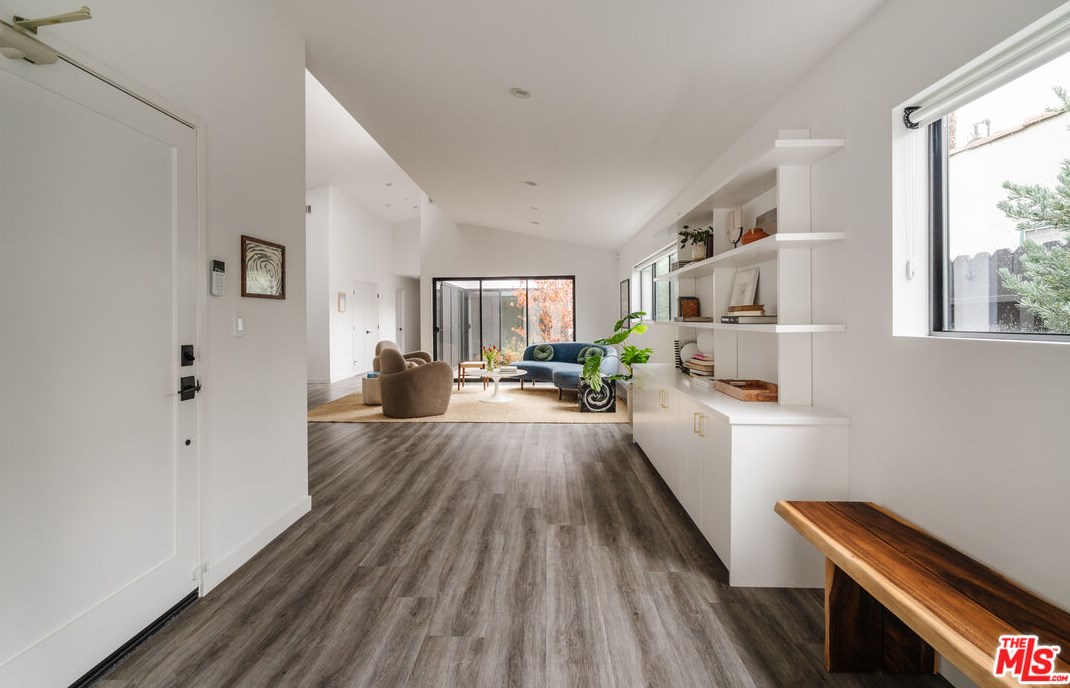 10728 Tabor St, Los Angeles CA  90034-4851 exterior