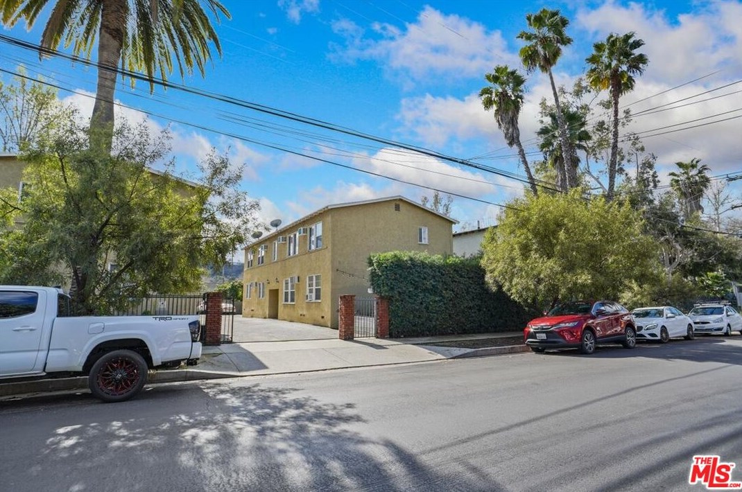 5920 Benner St, Los Angeles CA  90042-4864 exterior