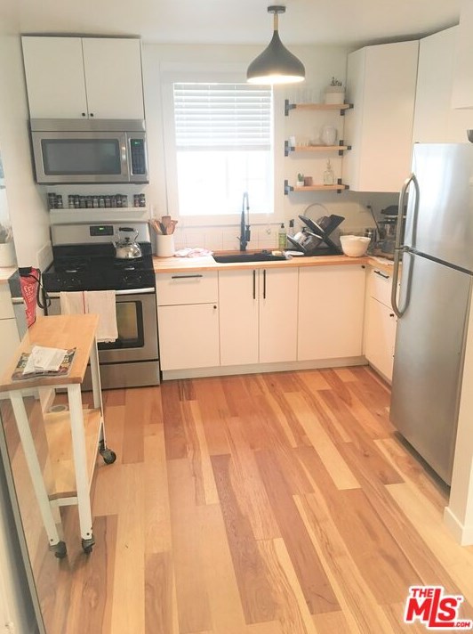 5920 Benner St, Los Angeles CA  90042-4864 exterior