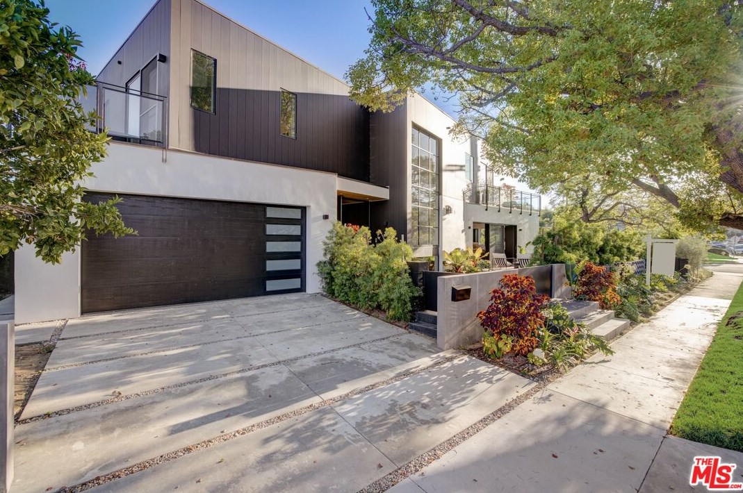 5988 76th St, Los Angeles CA  90045-1618 exterior