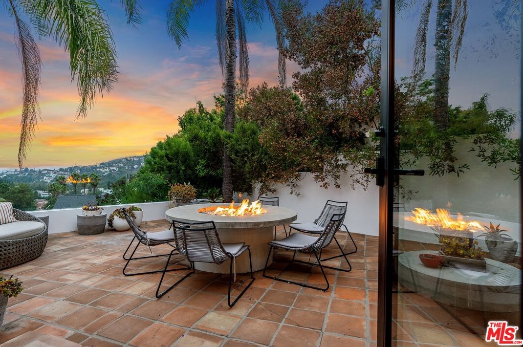 6331 Quebec Dr, Los Angeles CA  90068-2831 exterior