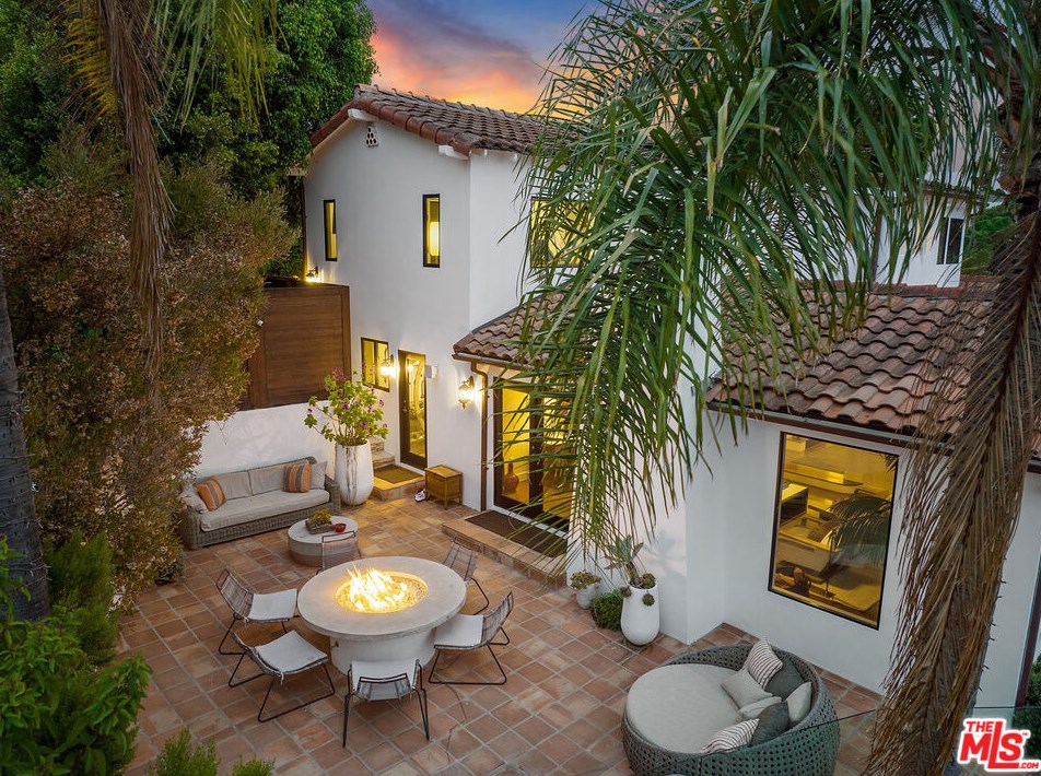 6331 Quebec Dr, Los Angeles CA  90068-2831 exterior