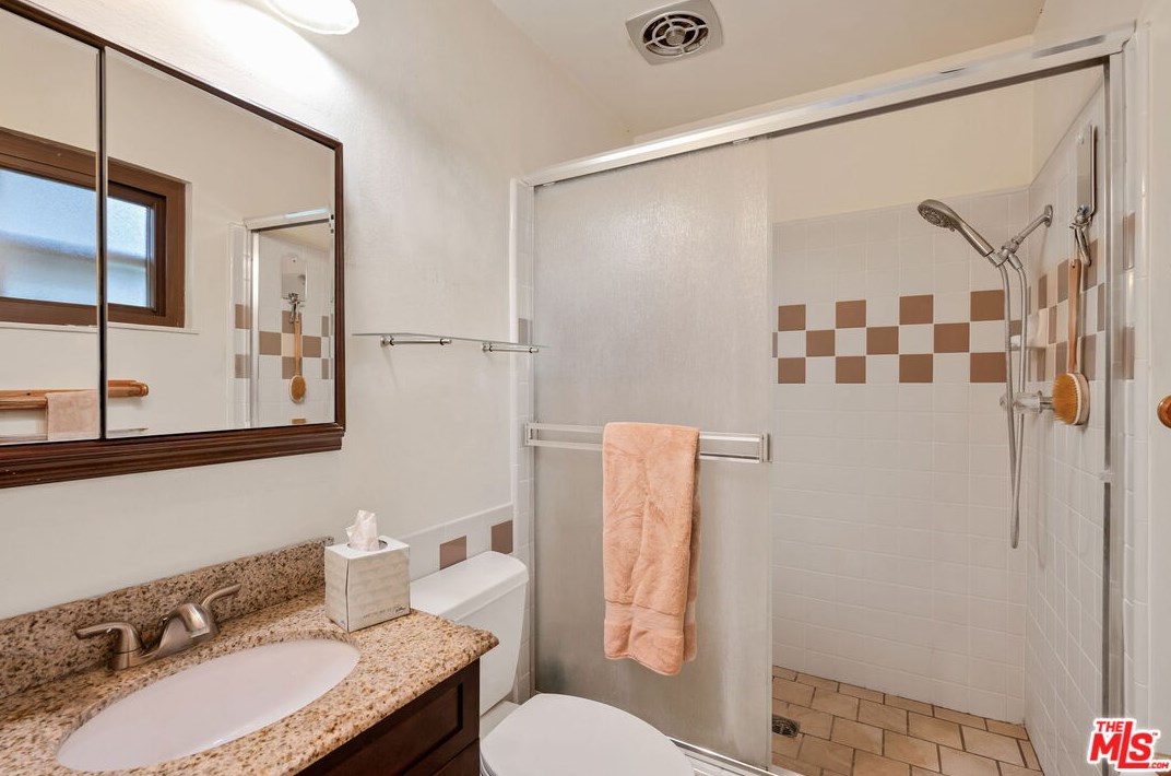 2001 Topaz Ave, La Habra CA  90631-4245 exterior