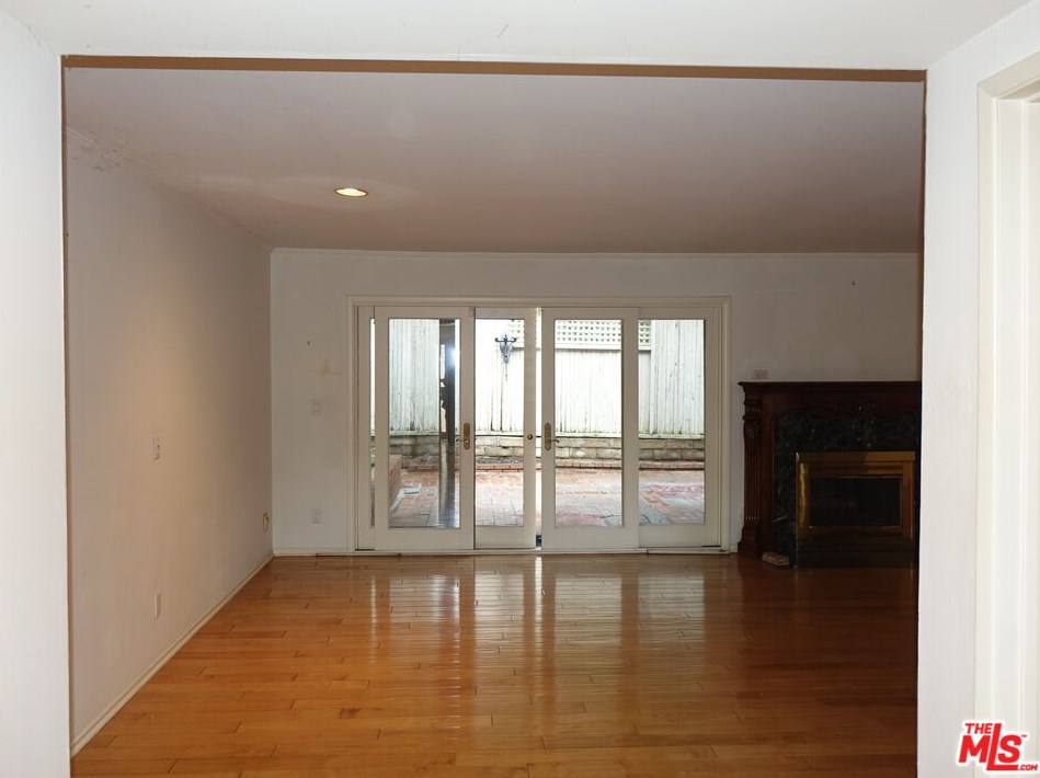 2510 Almaden Ct, Los Angeles CA  90077-2520 exterior